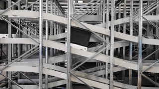 The new fulfillment storage system for non palletizied loads