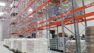 Racking systems for pallets