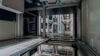 Automatizirani 3D escala sustav za skladištenje i obradu narudžbi za Papadeas S.A.