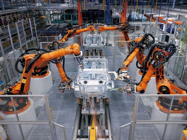 Промишлени роботи - сглобяване 2
