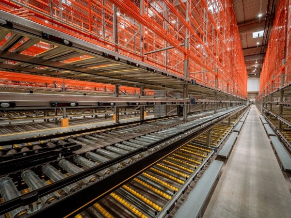 Automated Storage System and a conveyor system from STAMH Group
