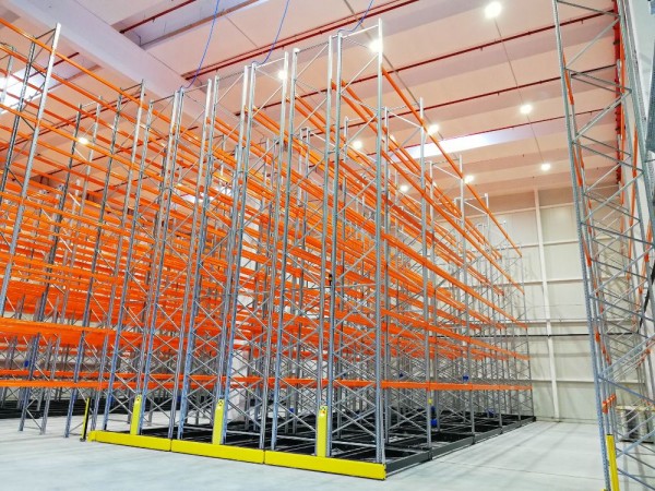 Mobile racking system 31