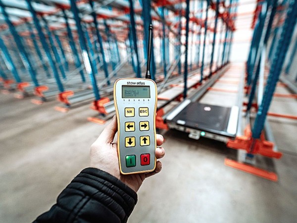 Remote control of a Racking System for pallets