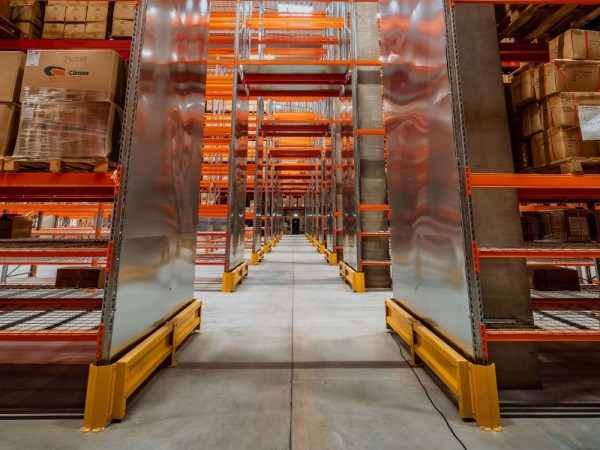 Working aisle of a Conventional Storage System