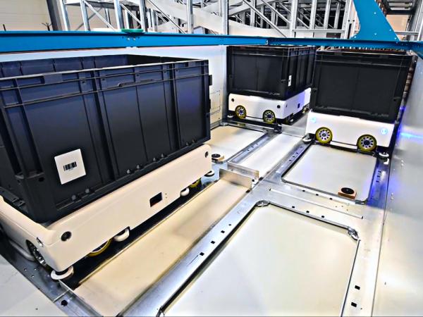 Automation for bins and trays storage