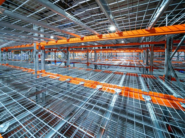 Mobile bases of the Mobile Racking Systems