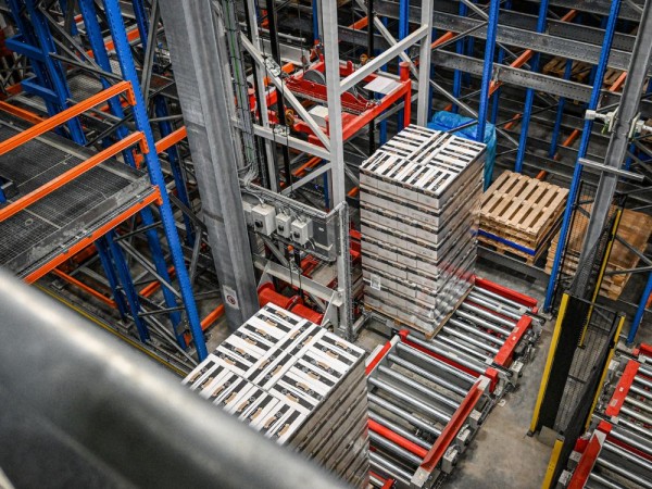 Automated 2D racking system for heavy pallets