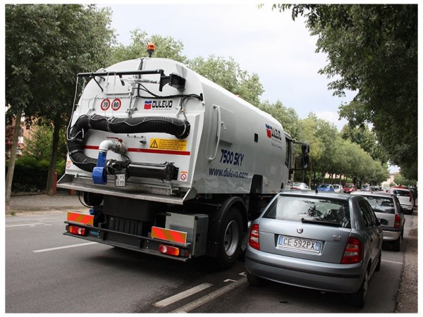 Dizel kamion za čišćenje ulica DULEVO 7500 6
