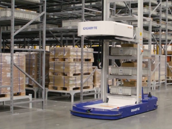 ACR робот в aвтоматизирана складова система HaiPick 2