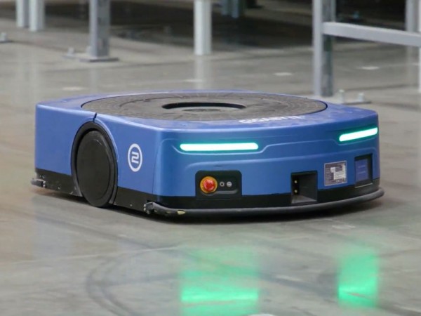 AMR Robot in the HaiPick System 2
