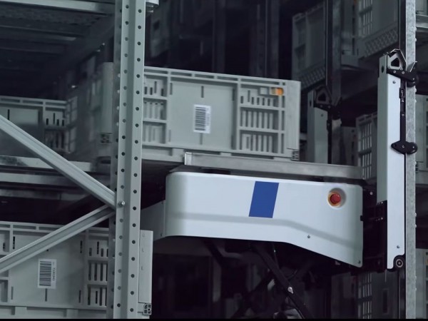 Αυτοματοποιημένα συστήματα picking και ρομπότ ACR