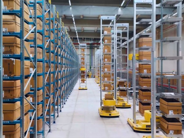 Automated Fulfillment Picking ACR HaiPick System 1
