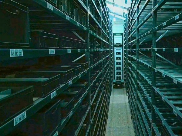 Automated Fulfillment Picking ACR HaiPick System 1