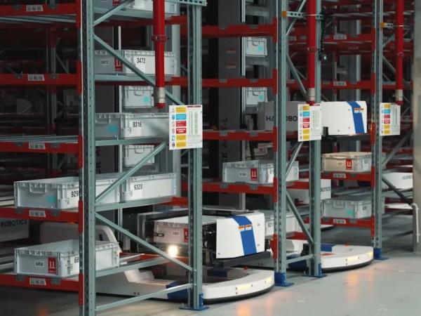High density warehouse automation by HaiPick A42 series robots