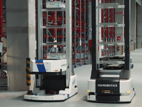 ACR A42Т – Autonomous Telescopic Lift Handling Robot