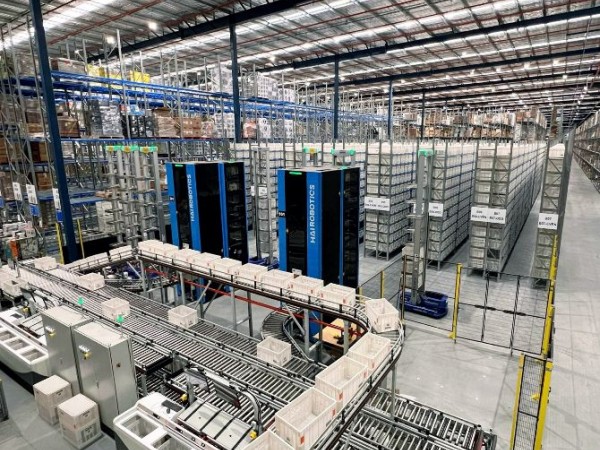 Automated Fulfillment Picking ACR HaiPick System 1