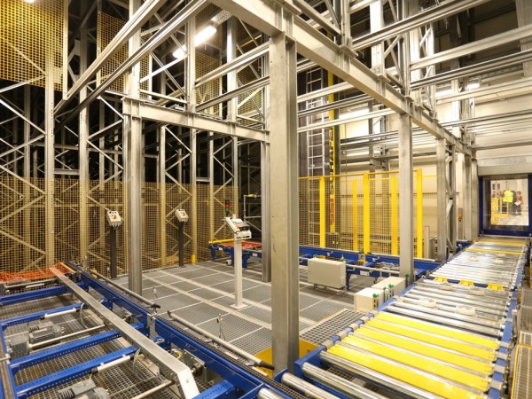 Automated storage system for pallets 5