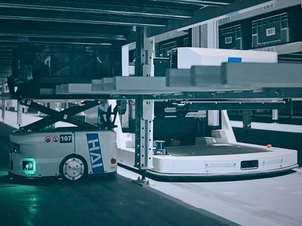 K50 AMR - Fast Transit Autonomous Companion