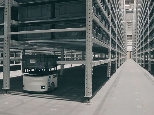 K50 AMR - Fast Transit Autonomous Companion
