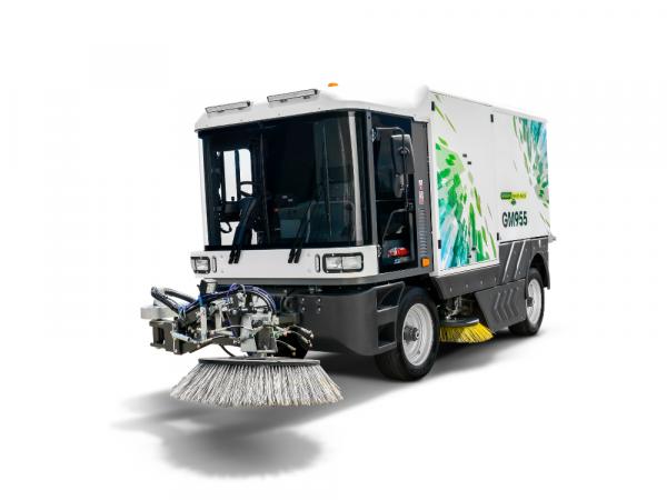 Diesel powered municipal sweeper GM955