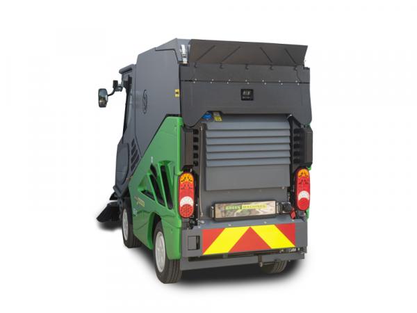 Outdoor cleaning machine