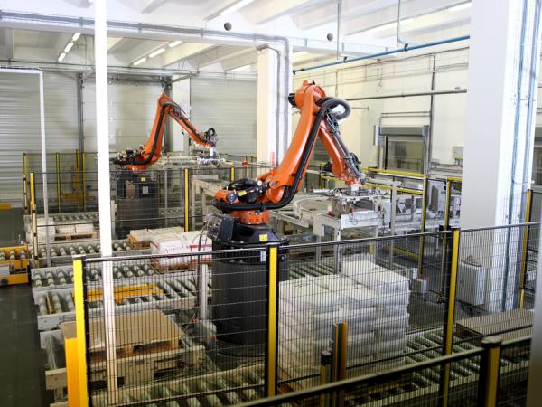 Industrijski robotski paletizer