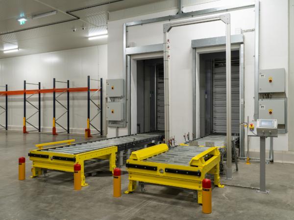 Air Lock системи и конвейери за палета в автоматизиран склад за палета