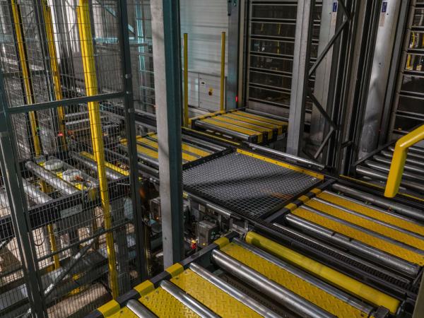 Automated conveyor Technologies for pallets