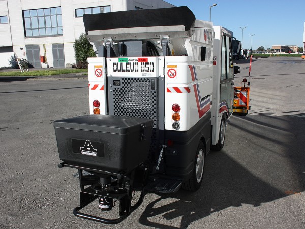 Diesel road sweeper DULEVO 850 Mini 11